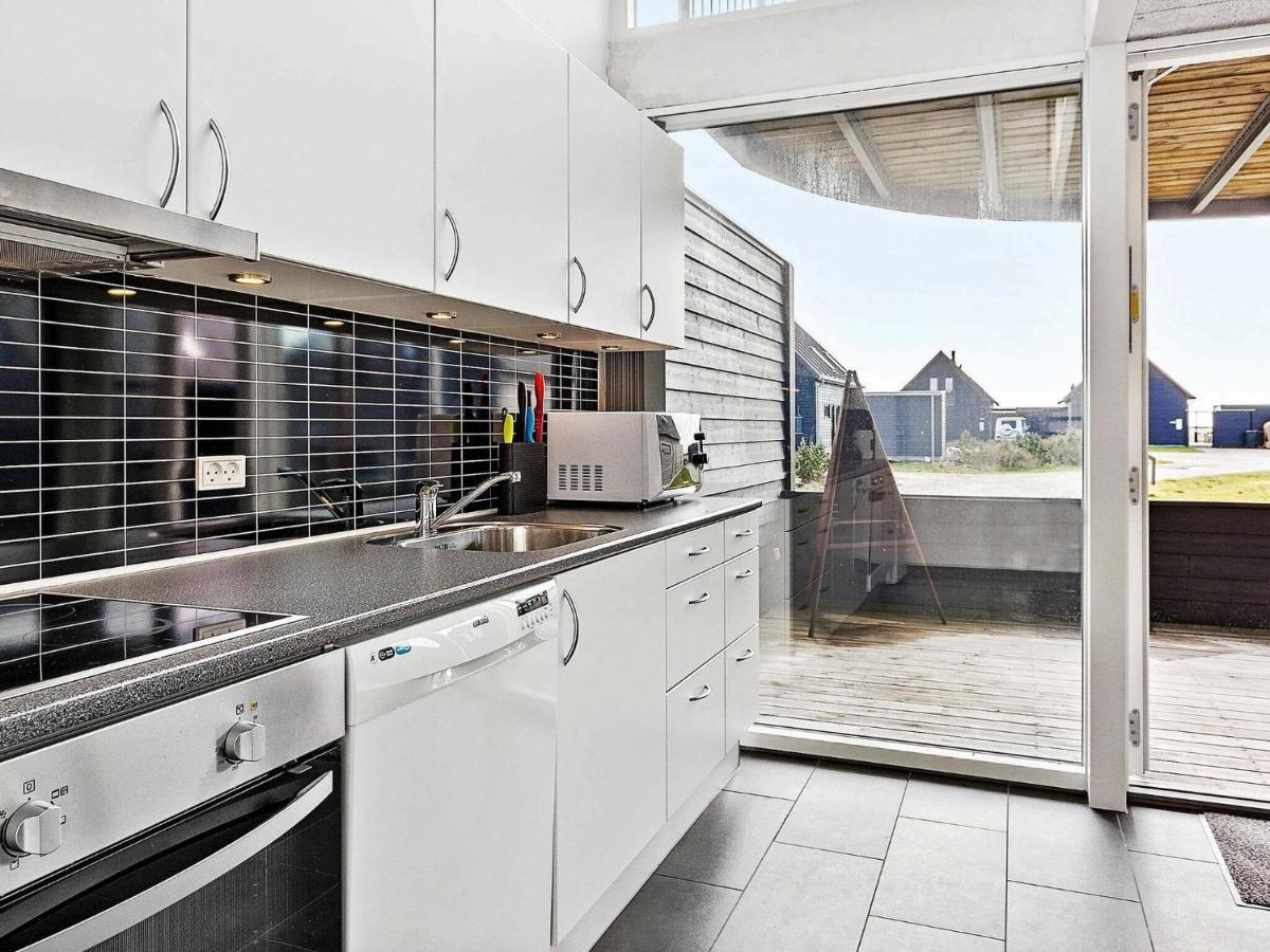 6 Person Holiday Home In R M Sønderby Værelse billede